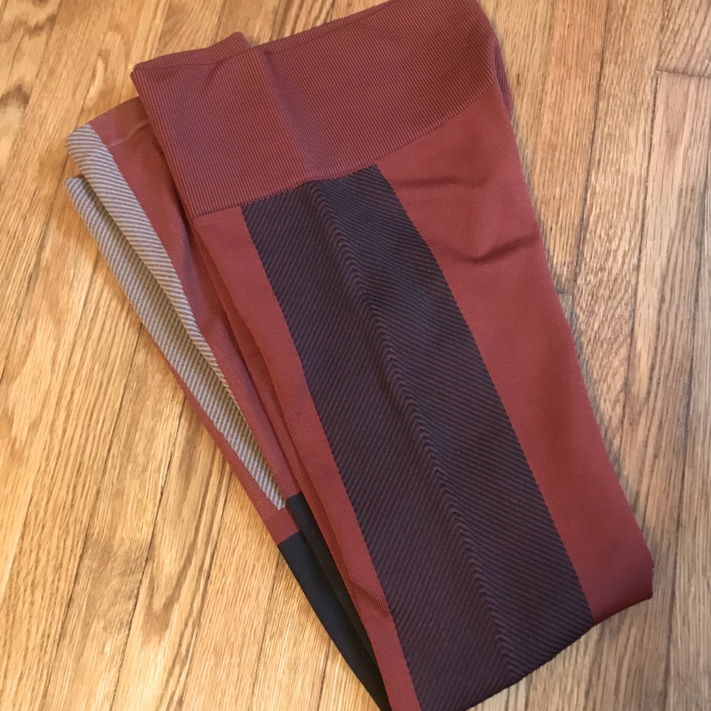 Joy Lab women’s Orange yoga pants - Medium